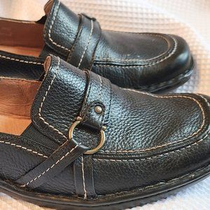 Clarks Artisan black leather flats 9.5M
